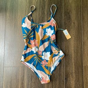 NWT one piece swimsuit